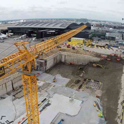 Construction & Excavation : Terminal 2 Heathrow Airport [GP750]
